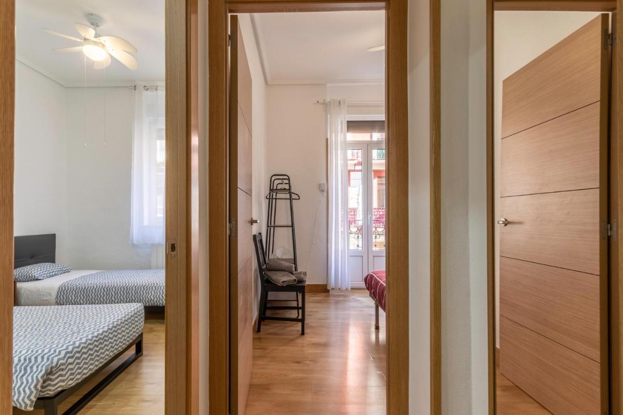 Apartamento Junto Al Guggenheim Con Parking Gratuito בילבאו מראה חיצוני תמונה
