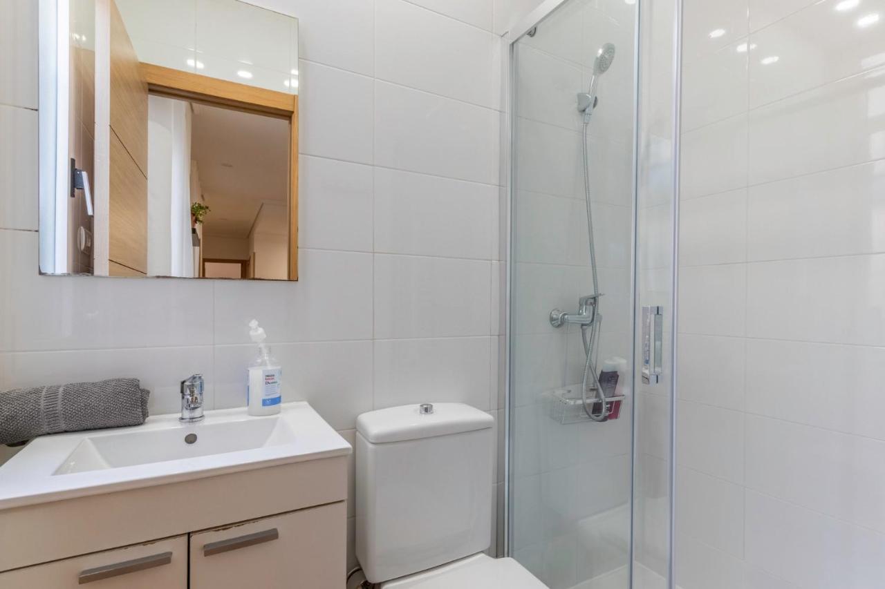 Apartamento Junto Al Guggenheim Con Parking Gratuito בילבאו מראה חיצוני תמונה