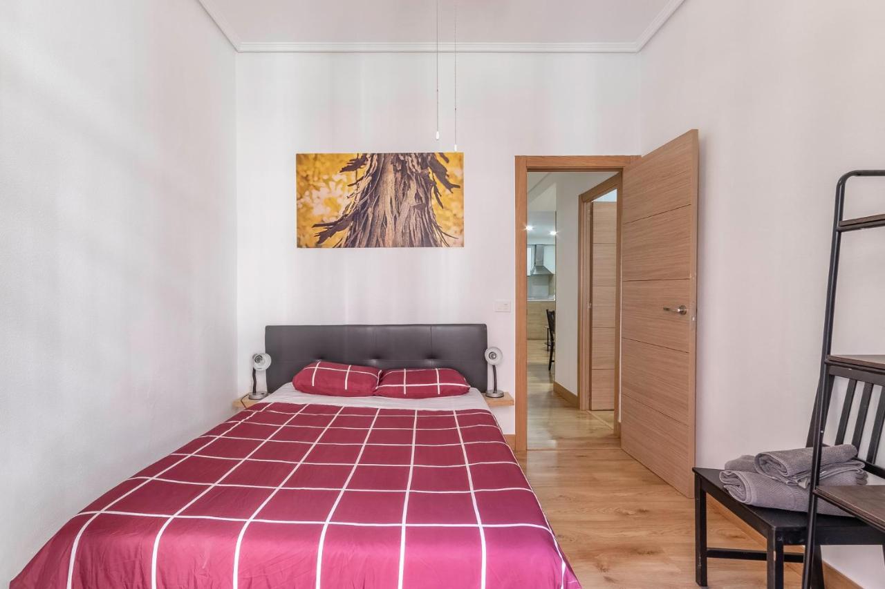 Apartamento Junto Al Guggenheim Con Parking Gratuito בילבאו מראה חיצוני תמונה